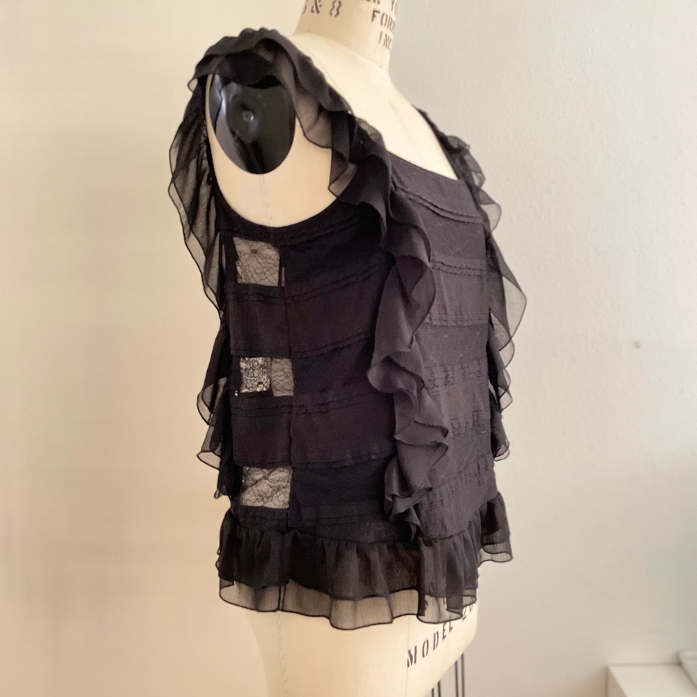 Romeo and Juliet Coutrue Lace Ruffle Blouse